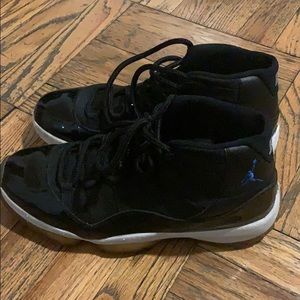 Jordan Space Jams 11s in size 8.5